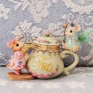 1999 Mouse In The House - Tea Time